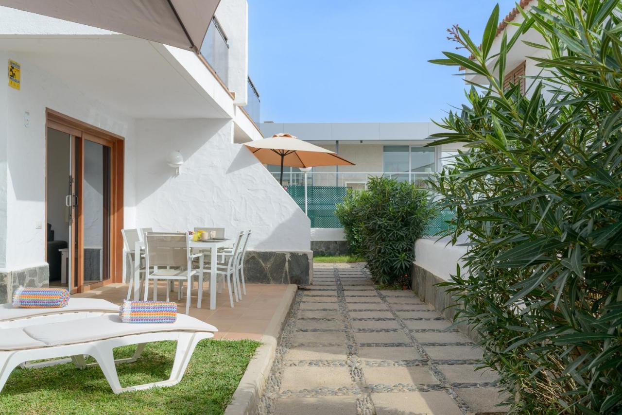 Bonito bungalow con piscina junto a la playa San Bartolomé Exterior foto