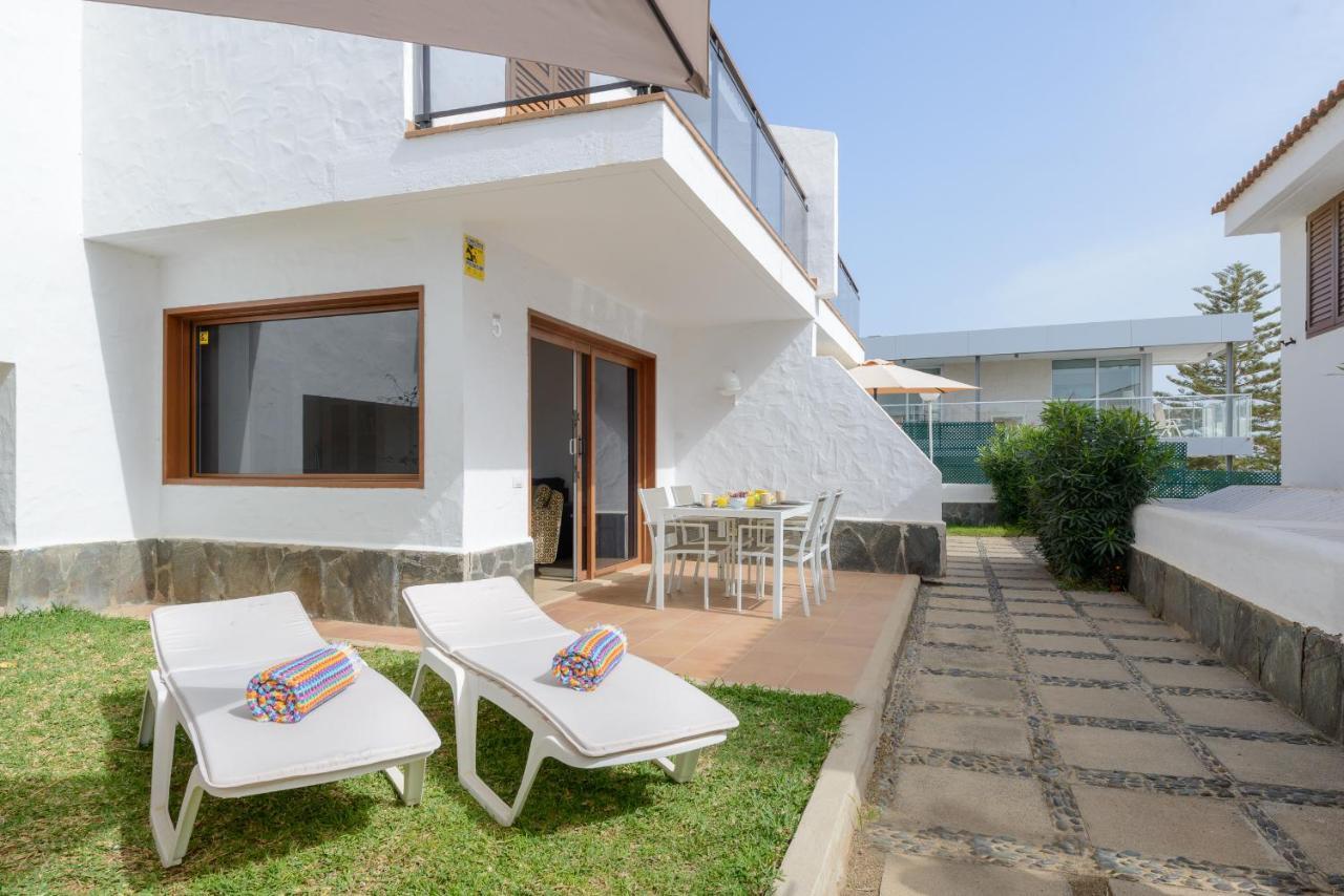 Bonito bungalow con piscina junto a la playa San Bartolomé Exterior foto